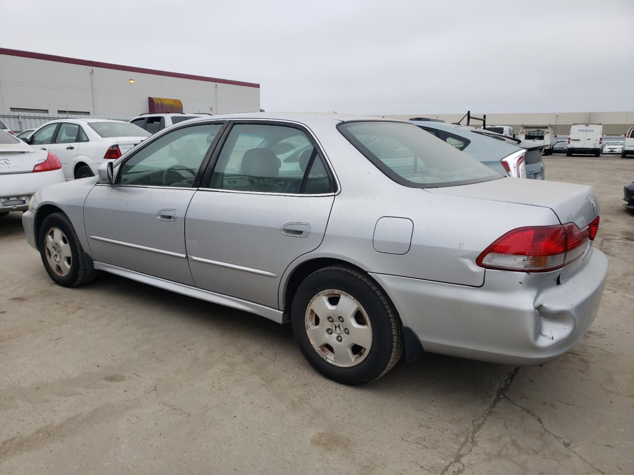 Изображение 2 2002 HONDA ACCORD EX 2002 с VIN 1HGCG16502A029143