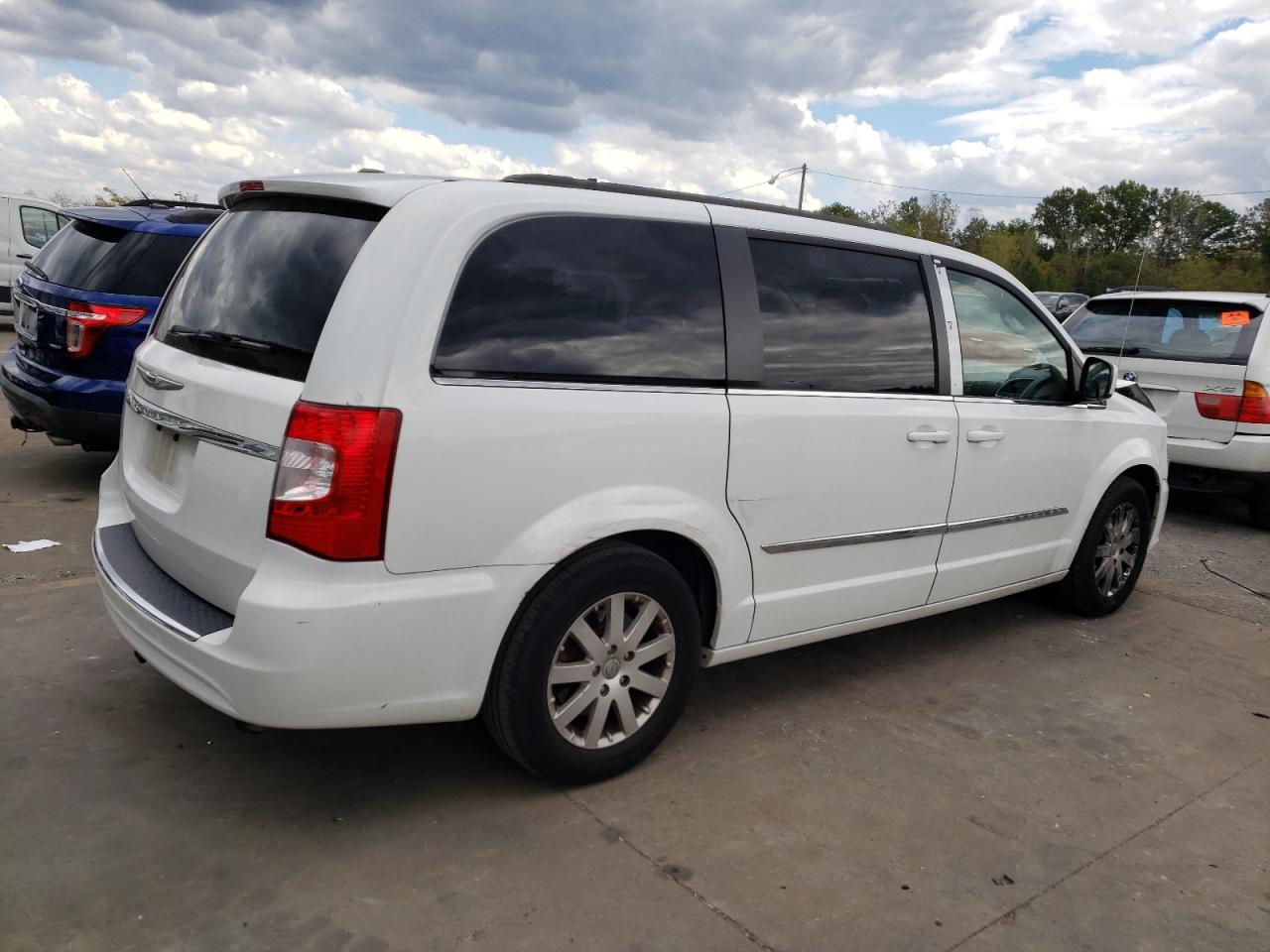 Изображение 3 2014 CHRYSLER TOWN & COUNTRY TOURING 2014 с VIN 2C4RC1BG1ER447688