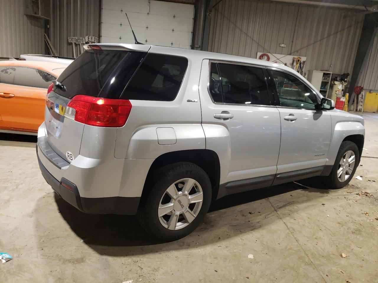 Obraz 3 z 2010 GMC TERRAIN SLE 2010 z VIN 2CTALBEW5A6353075