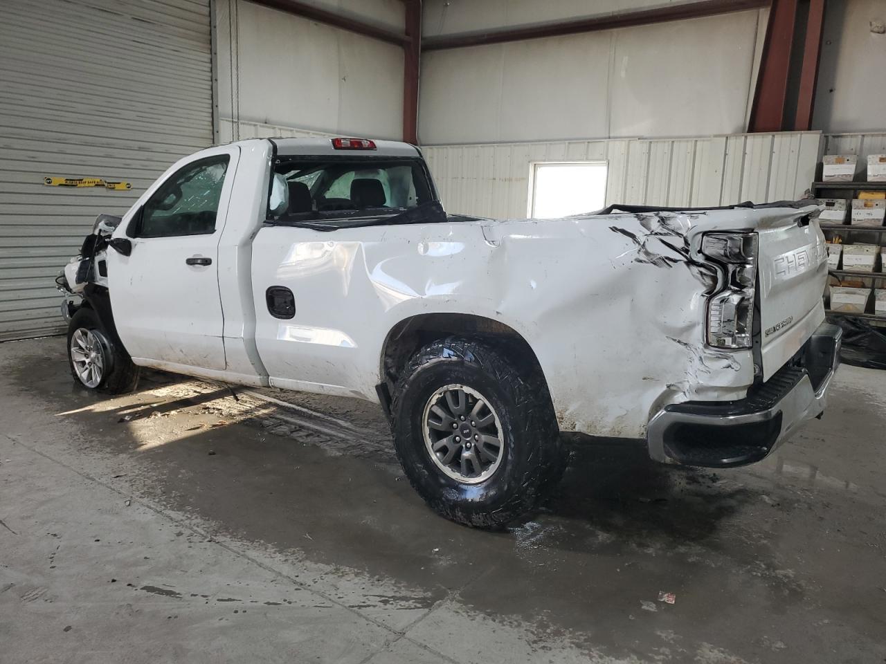 Image 2 of 2022 CHEVROLET SILVERADO C1500 2022 with VIN 3GCNAAEDXNG630941
