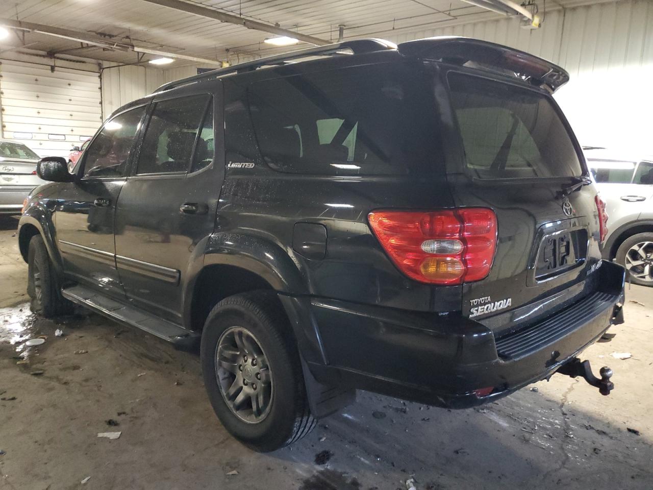 Изображение 2 2003 TOYOTA SEQUOIA LIMITED 2003 с VIN 5TDBT48A93S203846