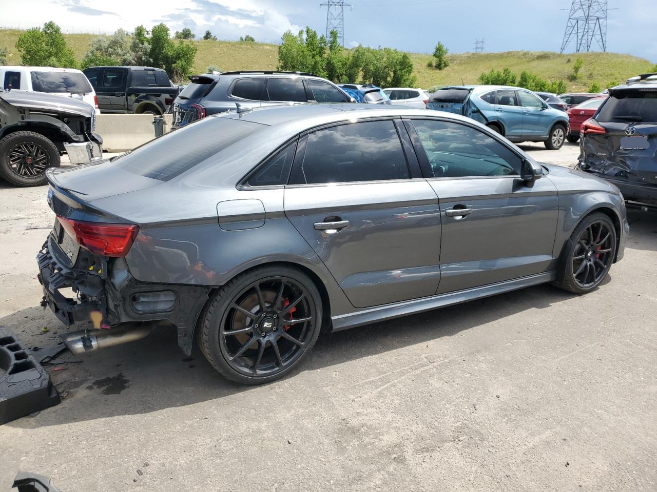 Obraz 3 z 2017 AUDI S3 PREMIUM PLUS 2017 z VIN WAUB1GFF8H1072903