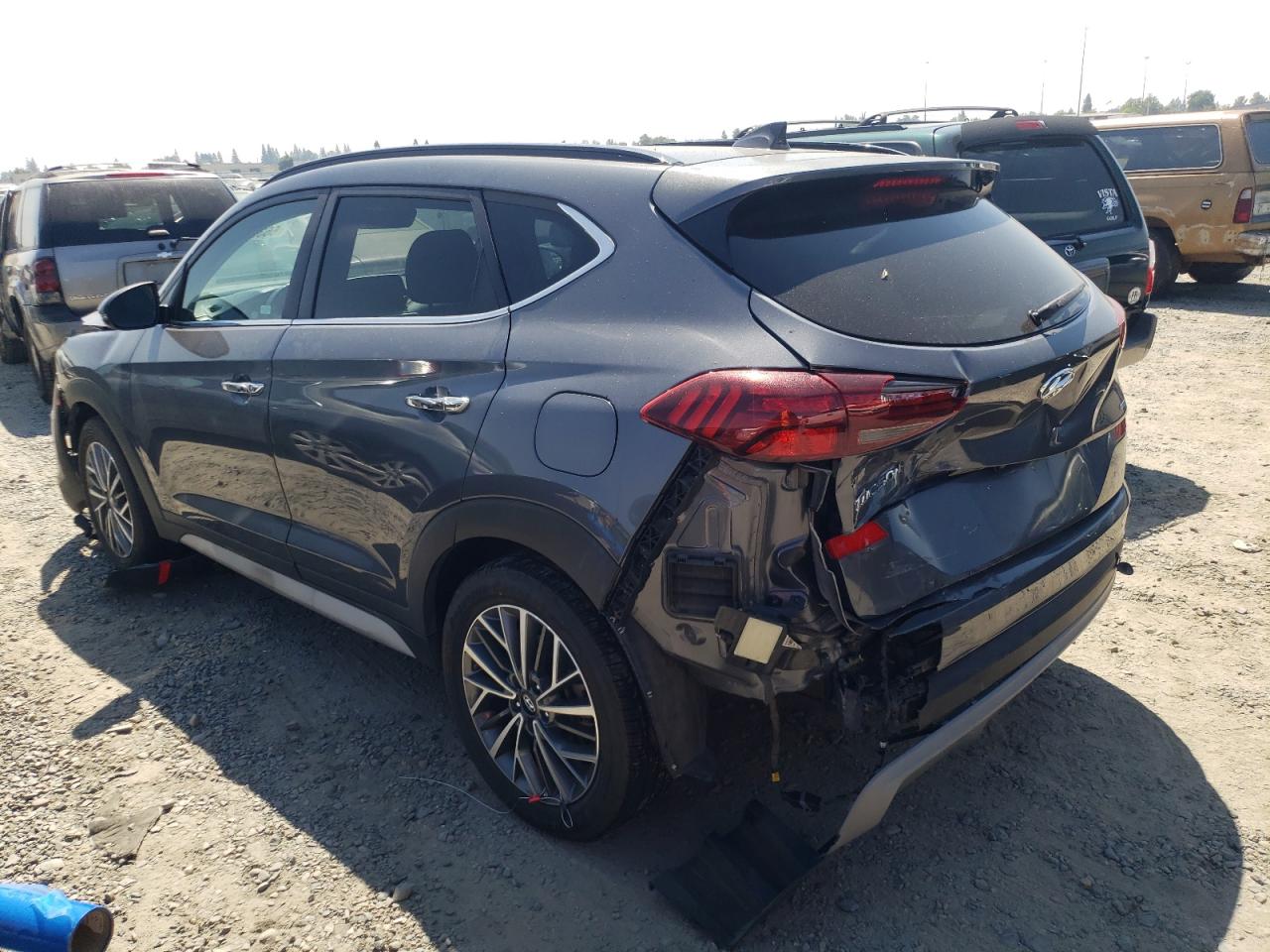 Image 2 of 2019 HYUNDAI TUCSON LIMITED 2019 with VIN KM8J3CALXKU004263
