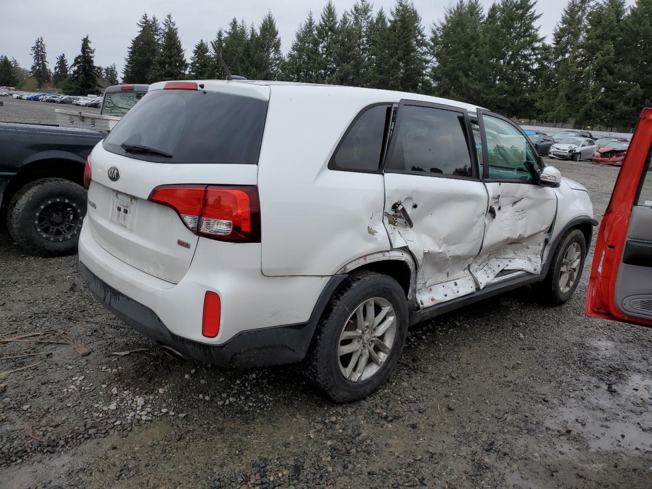 Obraz 3 z 2014 KIA SORENTO LX 2014 z VIN 5XYKT3A69EG426095