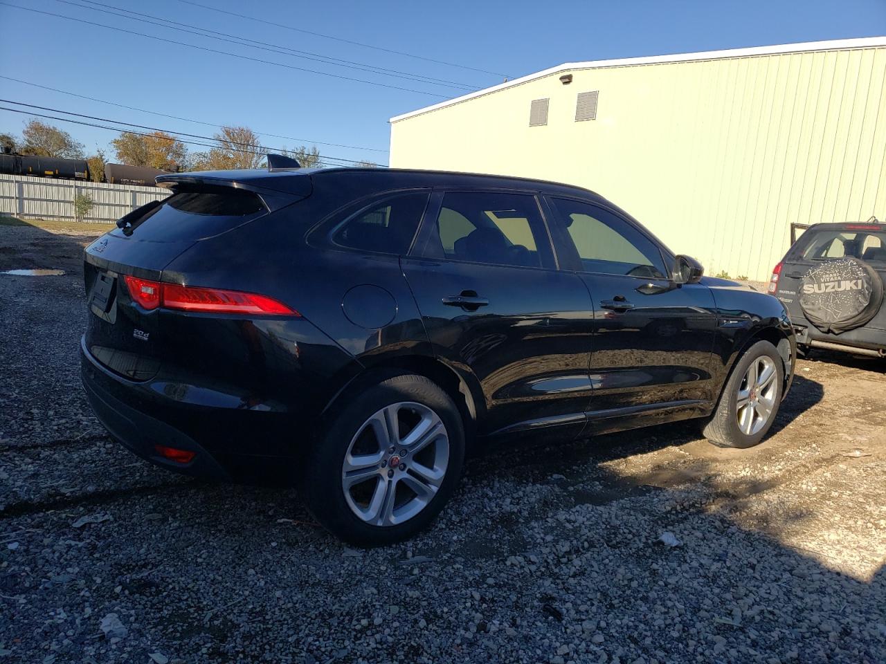 Изображение 3 2017 JAGUAR F-PACE R - SPORT 2017 с VIN SADCL2BN4HA488632