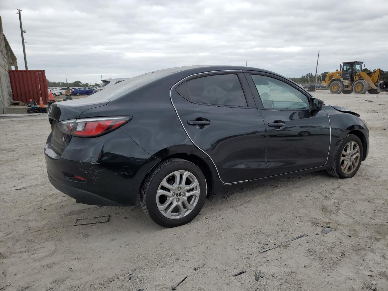 Obraz 3 z 2016 TOYOTA SCION IA  2016 z VIN 3MYDLBZV6GY139909