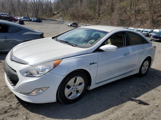 Image 1 of 2012 HYUNDAI SONATA HYBRID 2012 with VIN KMHEC4A43CA032943