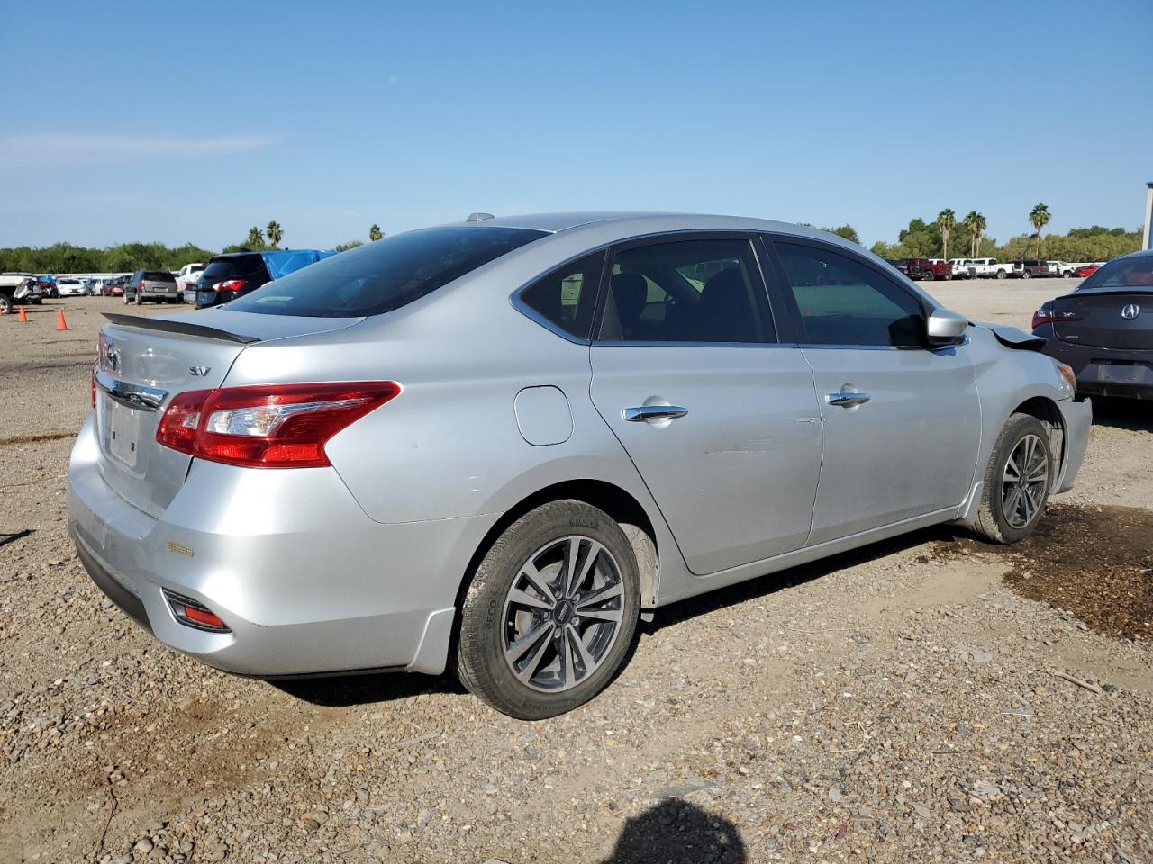Изображение 3 2018 NISSAN SENTRA S 2018 с VIN 3N1AB7AP4JY280373