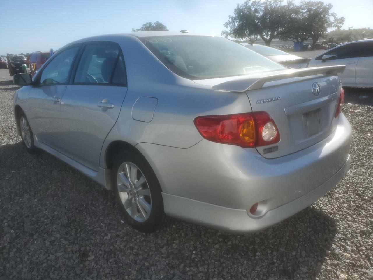 Image 2 of 2009 TOYOTA COROLLA BASE 2009 with VIN 2T1BU40E29C030068