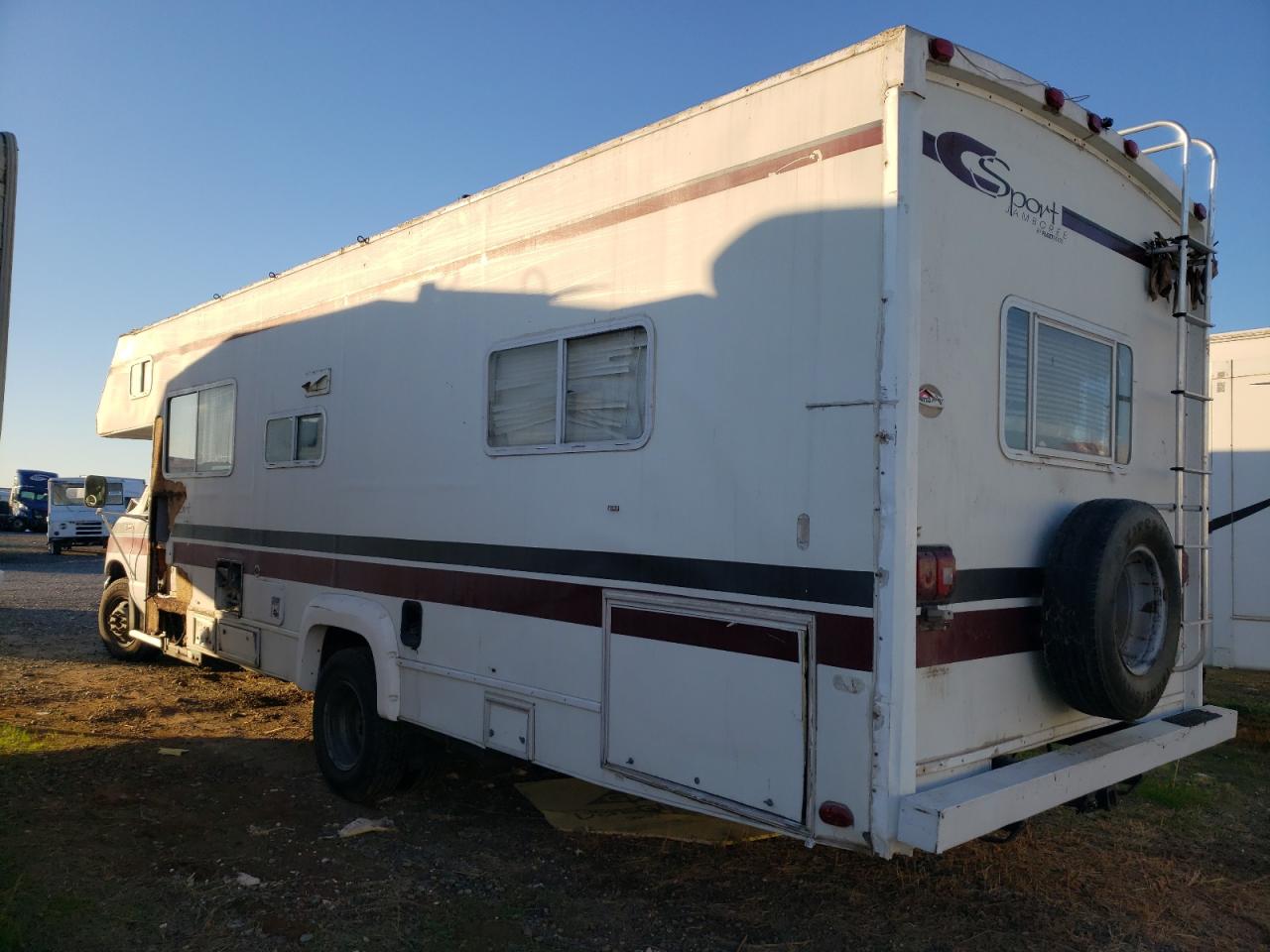 Image 3 of 1997 FORD ECONOLINE E450 SUPER DUTY CUTAWAY VAN RV 1997 with VIN 1FDLE40S1VHA95759