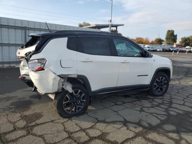 Image 3 of 2019 JEEP COMPASS TRAILHAWK 2019 with VIN 3C4NJDDB3KT728472