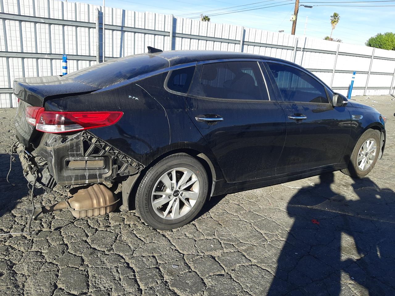 Image 3 of 2018 KIA OPTIMA LX 2018 with VIN 5XXGT4L33JG196163