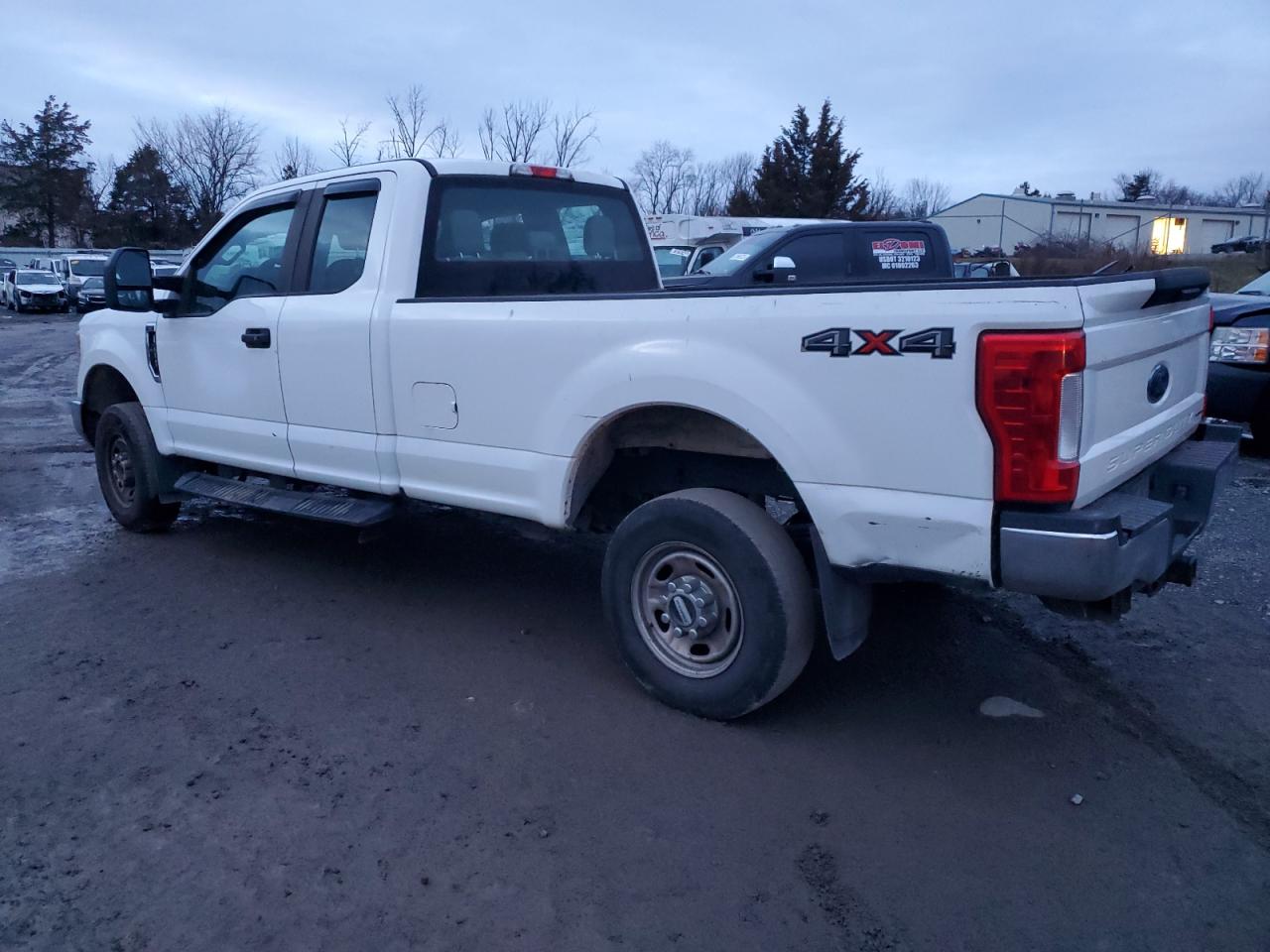 Image 2 of 2017 FORD F250 SUPER DUTY 2017 with VIN 1FT7X2B67HEC33816