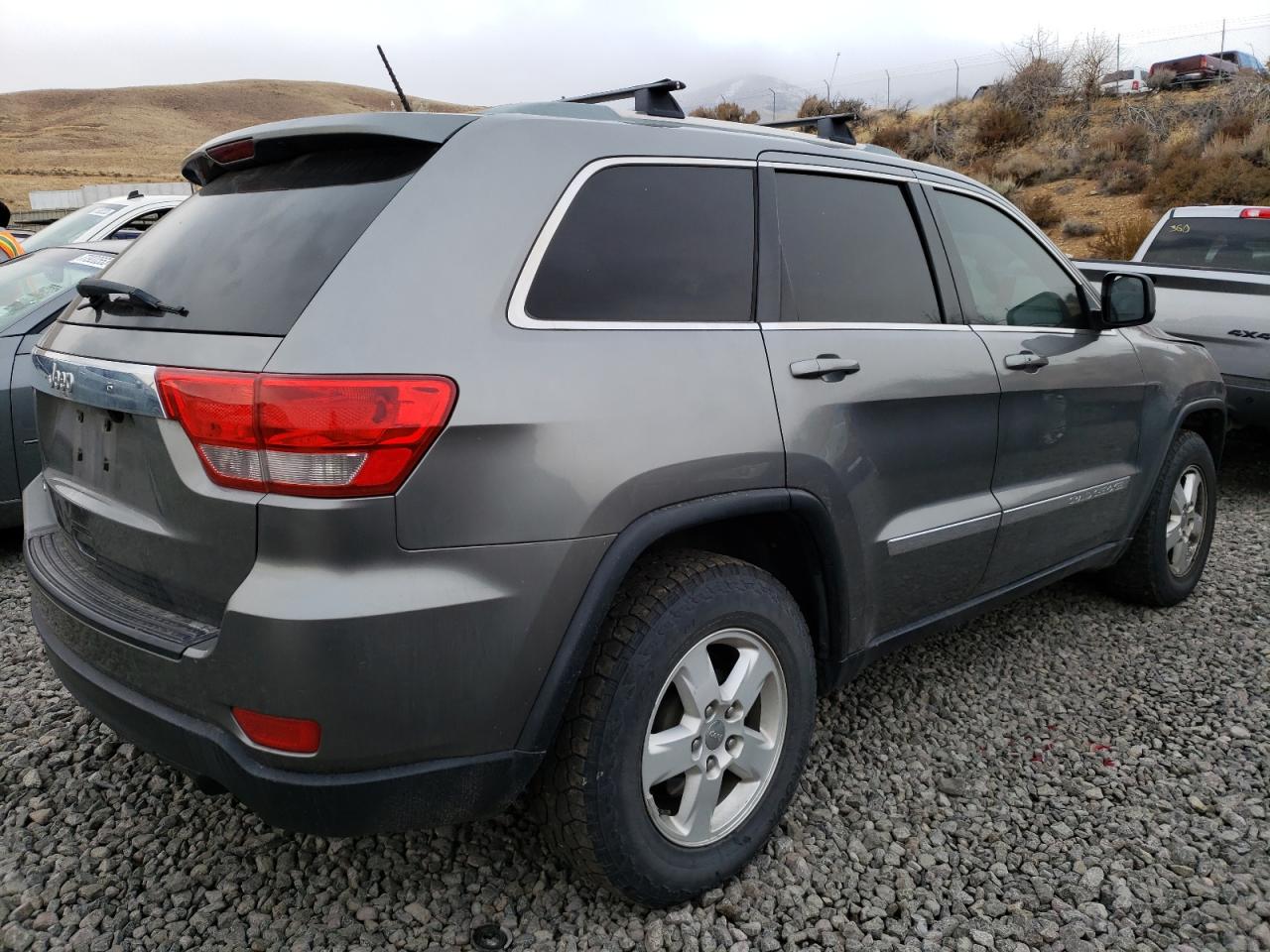 Image 3 of 2011 JEEP GRAND CHEROKEE LAREDO 2011 with VIN 1J4RR4GGXBC656354