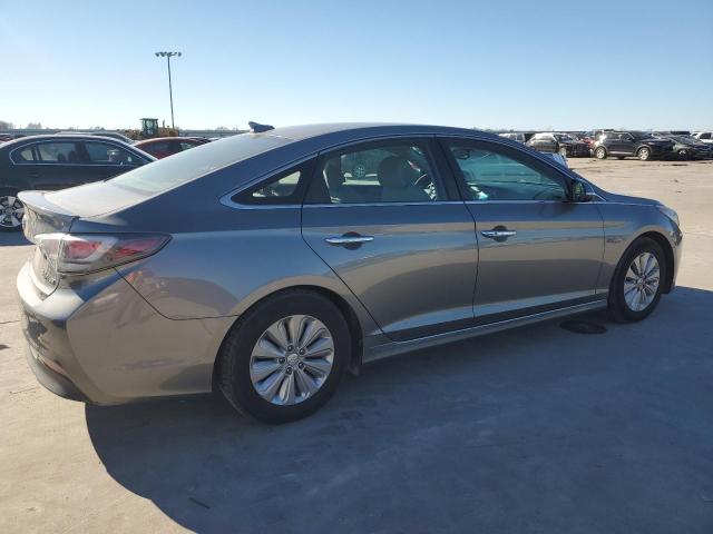 Image 3 of 2017 HYUNDAI SONATA HYBRID 2017 with VIN KMHE24L16HA055517