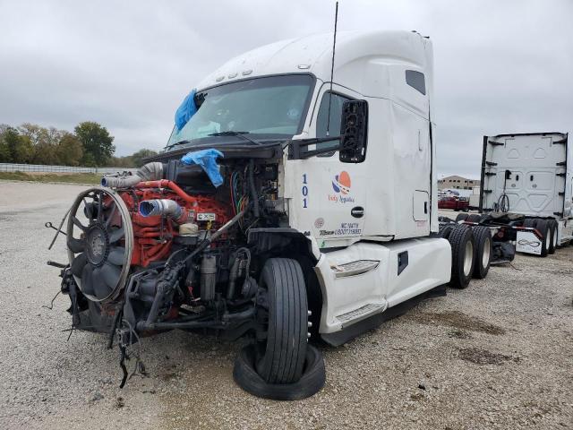 Image 2 of 2019 KENWORTH CONSTRUCTION T680 2019 with VIN 1XKYD49X7KJ291113
