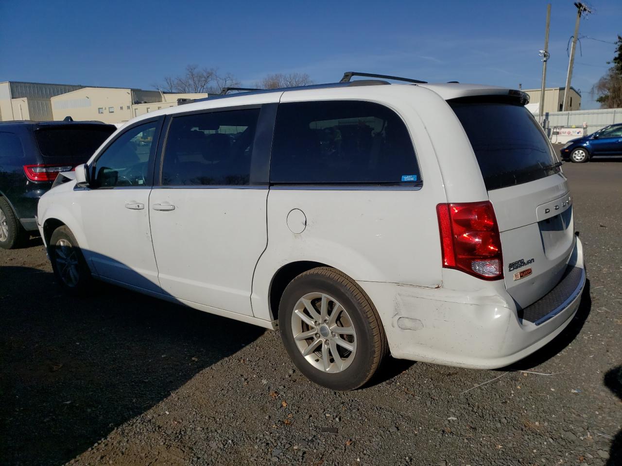 Изображение 2 2019 DODGE GRAND CARAVAN SXT 2019 с VIN 2C4RDGCG3KR693183