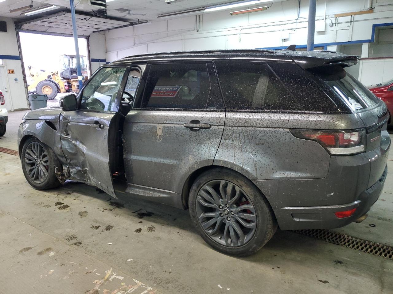 Obraz 2 z 2016 LAND ROVER RANGE ROVER SPORT HST 2016 z VIN SALWS2PF7GA116352