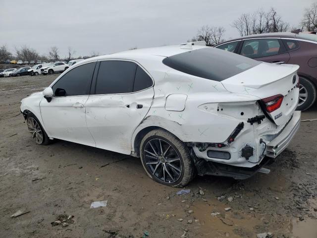 Obraz 2 z 2022 TOYOTA CAMRY SE 2022 z VIN 4T1G11AKXNU707541