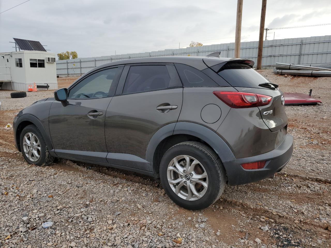 Image 2 of 2016 MAZDA CX-3 TOURING 2016 with VIN JM1DKDC74G0131423