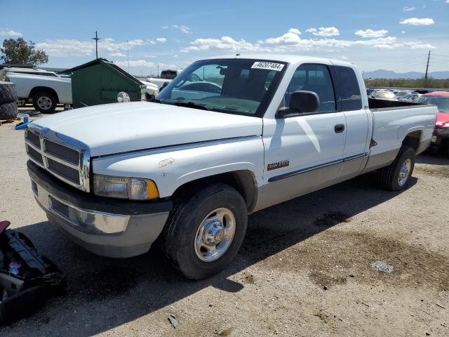 Obraz 1 z 2000 DODGE RAM 2500  2000 z VIN 1B7KC2367YJ134974