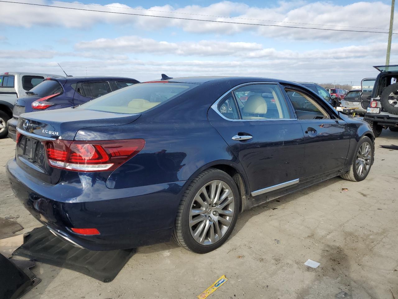 Image 3 of 2013 LEXUS LS 460L 2013 with VIN JTHGL1EF1D5048820