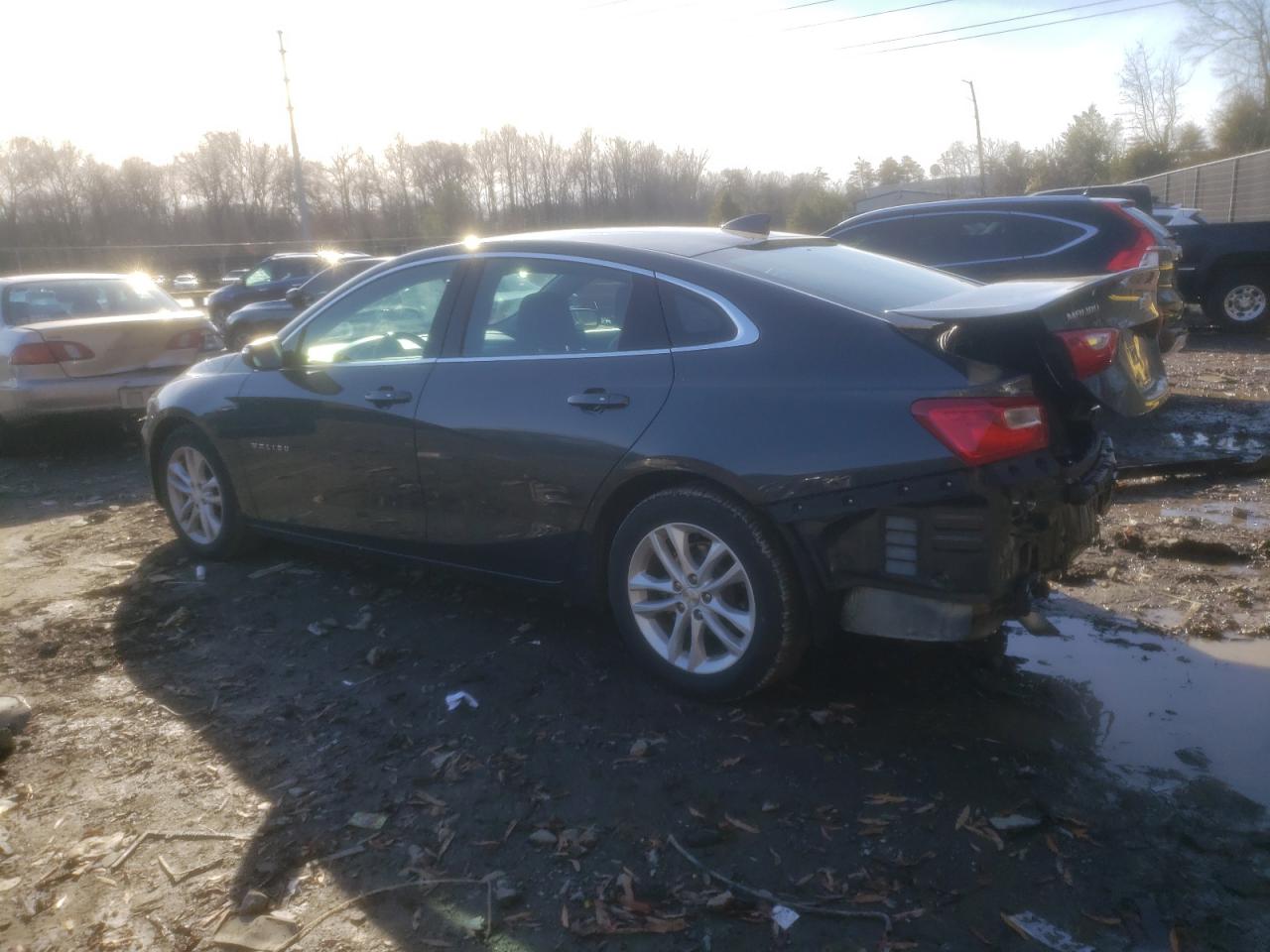 Изображение 2 2018 CHEVROLET MALIBU LT 2018 с VIN 1G1ZD5ST1JF195209