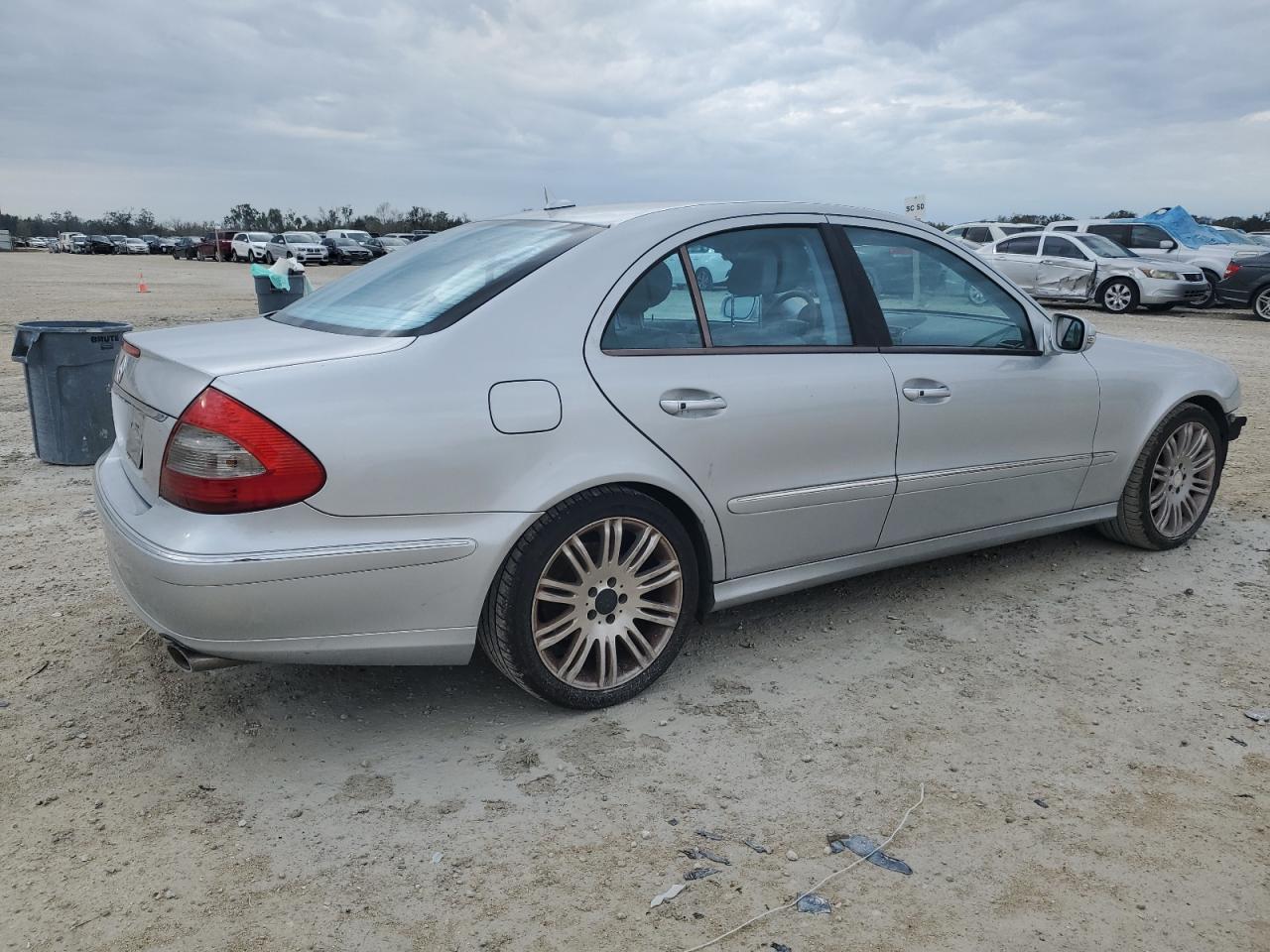 Image 3 of 2008 MERCEDES-BENZ E 350 2008 with VIN WDBUF56X18B204628