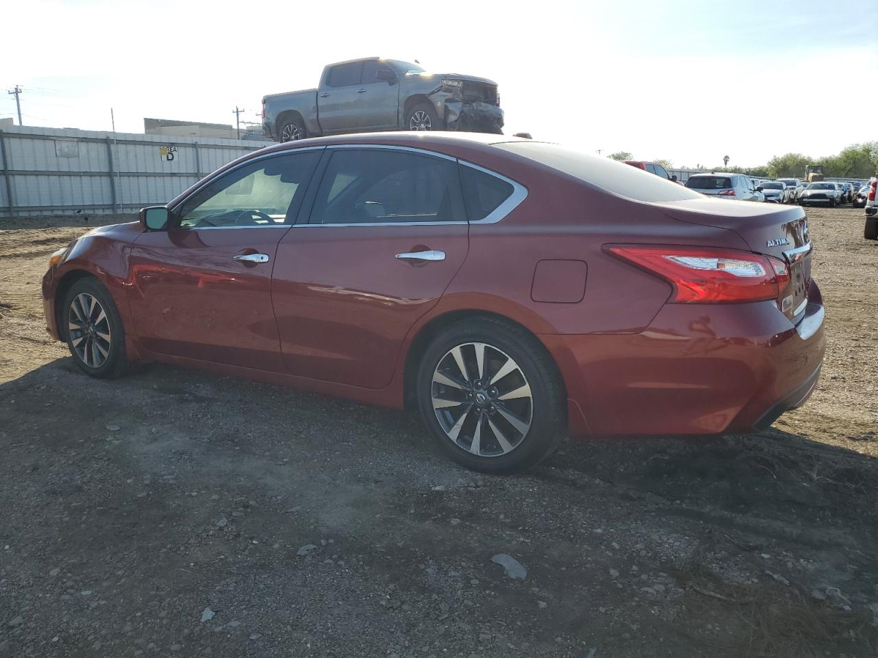 Изображение 2 2017 NISSAN ALTIMA 2.5 2017 с VIN 1N4AL3AP4HC210190