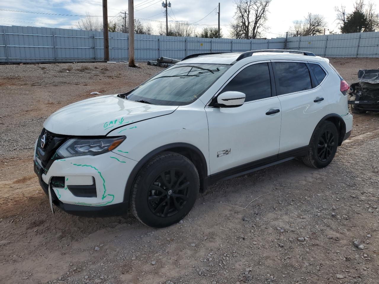 Obraz 1 z 2017 NISSAN ROGUE S 2017 z VIN 5N1AT2MT5HC771040
