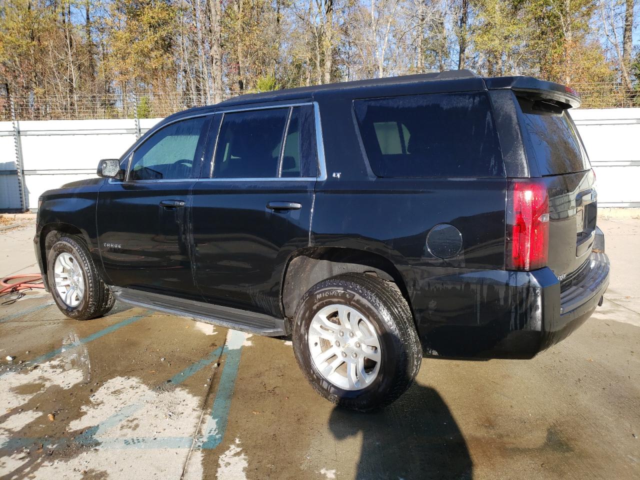 Obraz 2 z 2020 CHEVROLET TAHOE K1500 LT 2020 z VIN 1GNSKBKC4LR226135