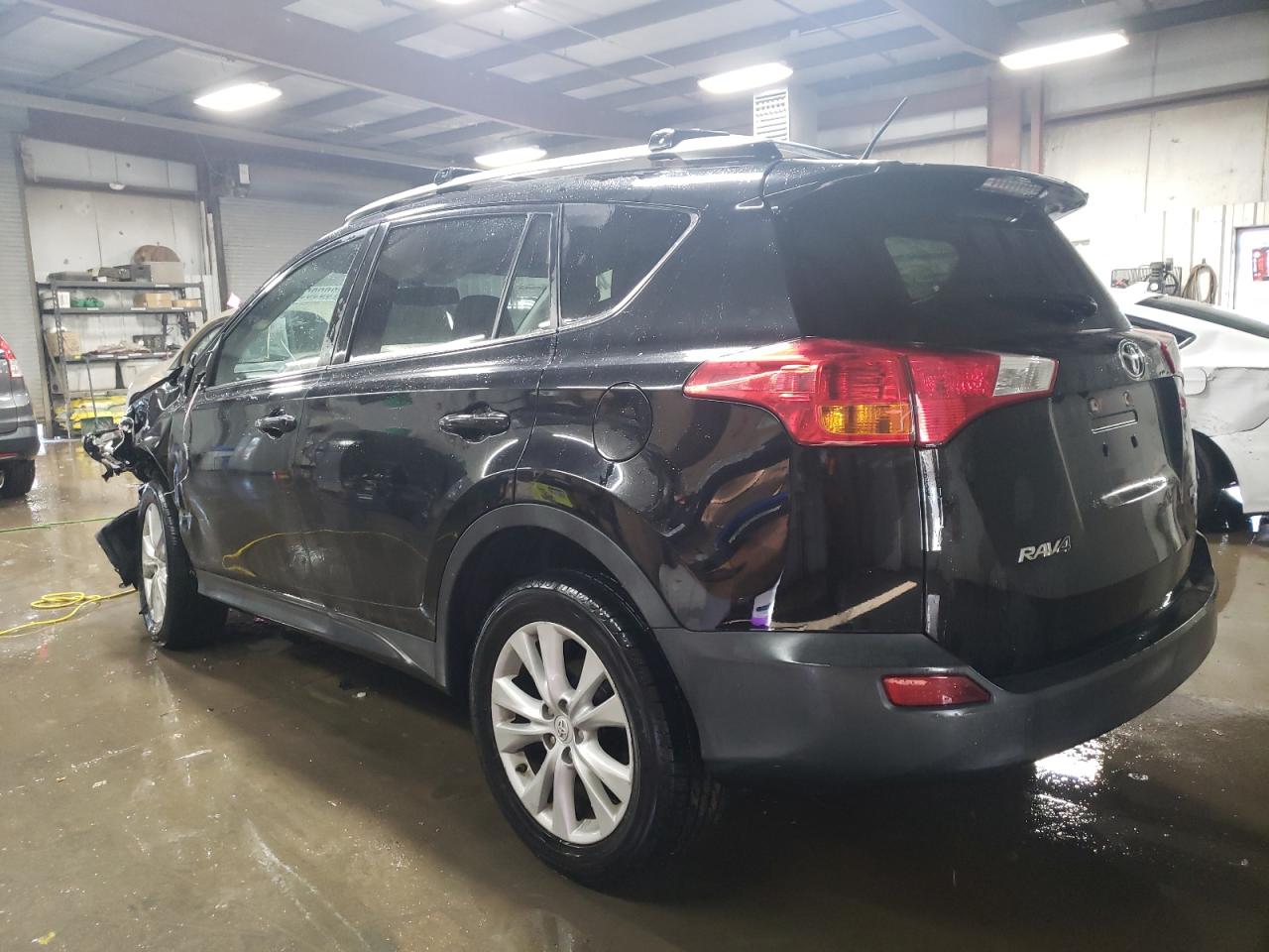 Obraz 2 z 2015 TOYOTA RAV4 LIMITED 2015 z VIN 2T3DFREV8FW395154