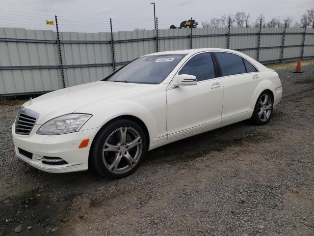 Obraz 1 z 2013 MERCEDES-BENZ S 550 2013 z VIN WDDNG7DBXDA492435