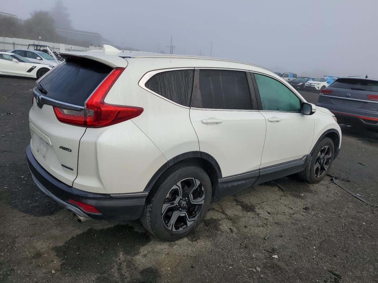 Изображение 3 2018 HONDA CR-V TOURING 2018 с VIN 2HKRW2H92JH637559