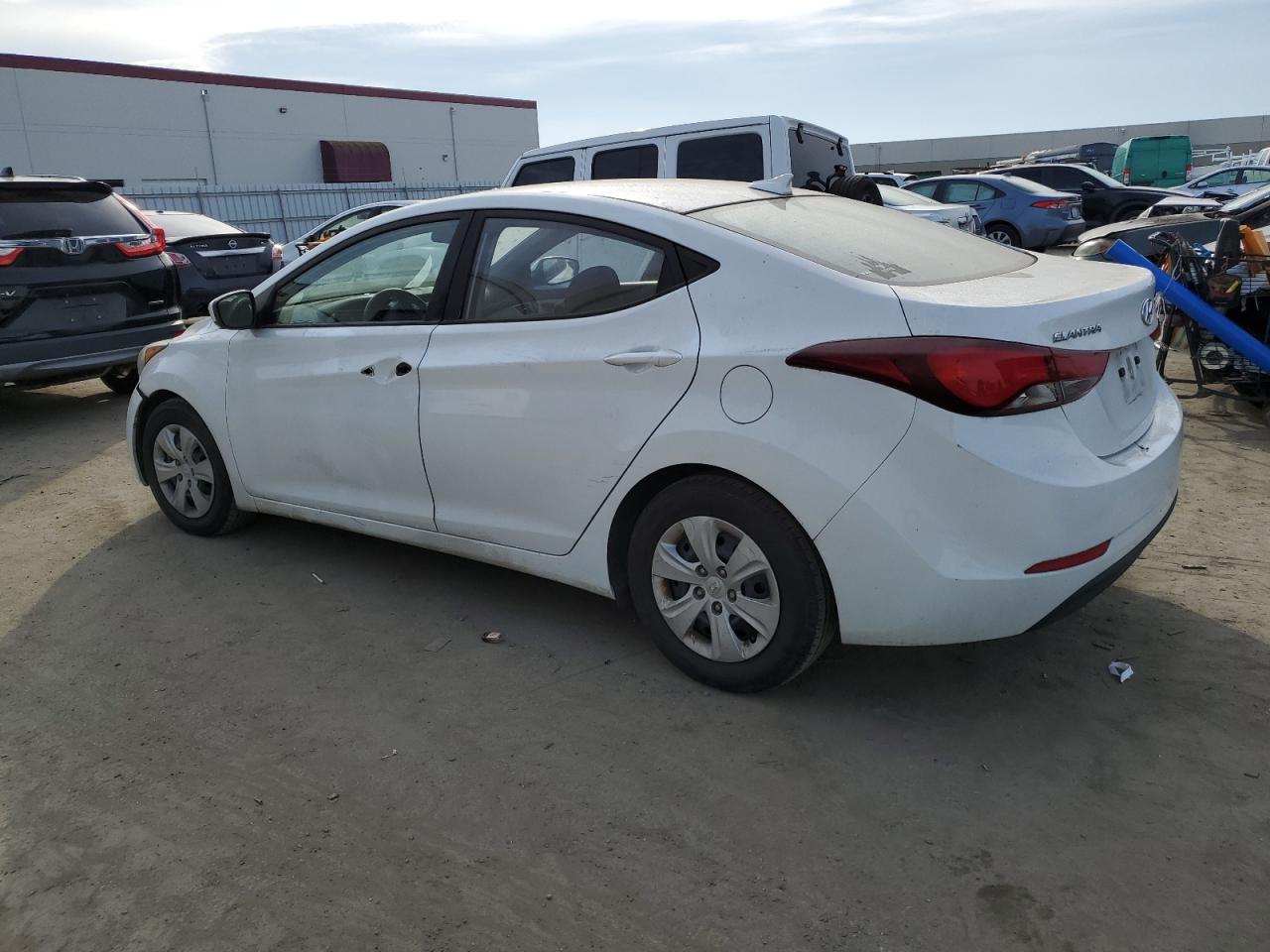 Изображение 2 2016 HYUNDAI ELANTRA SE 2016 с VIN 5NPDH4AE9GH728294