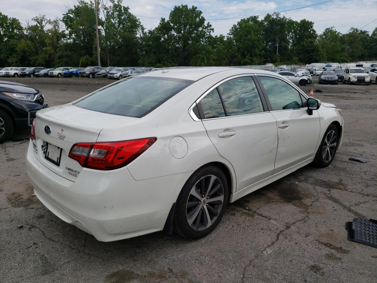 Изображение 3 2015 SUBARU LEGACY 2.5I LIMITED 2015 с VIN 4S3BNAN64F3072517