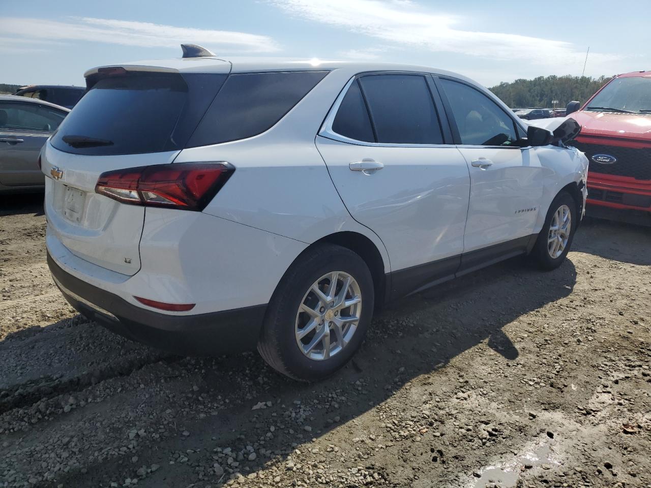 Image 3 of 2022 CHEVROLET EQUINOX LT 2022 with VIN 3GNAXKEVXNS102526