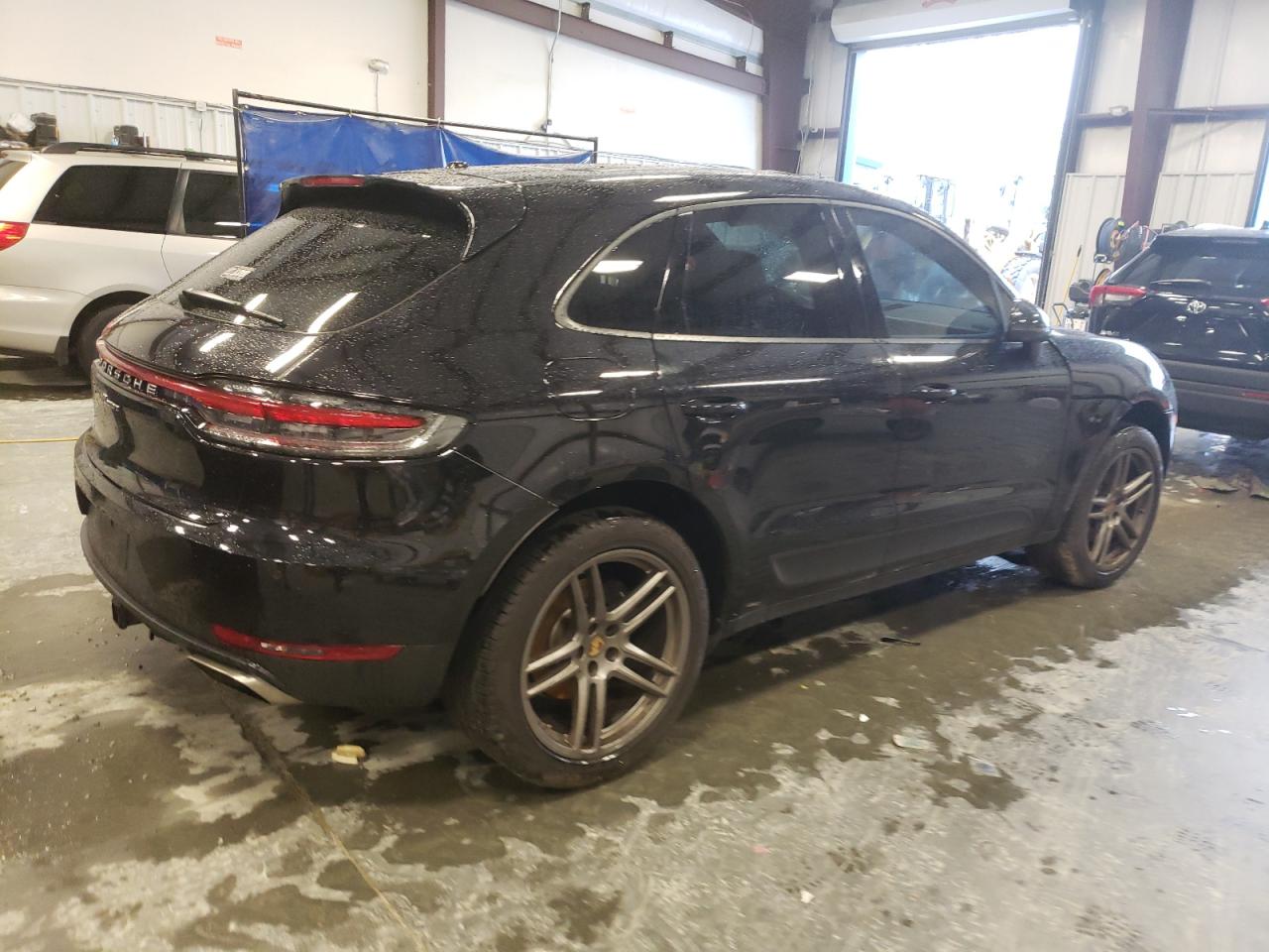 Image 3 of 2021 PORSCHE MACAN  2021 with VIN WP1AA2A55MLB00315