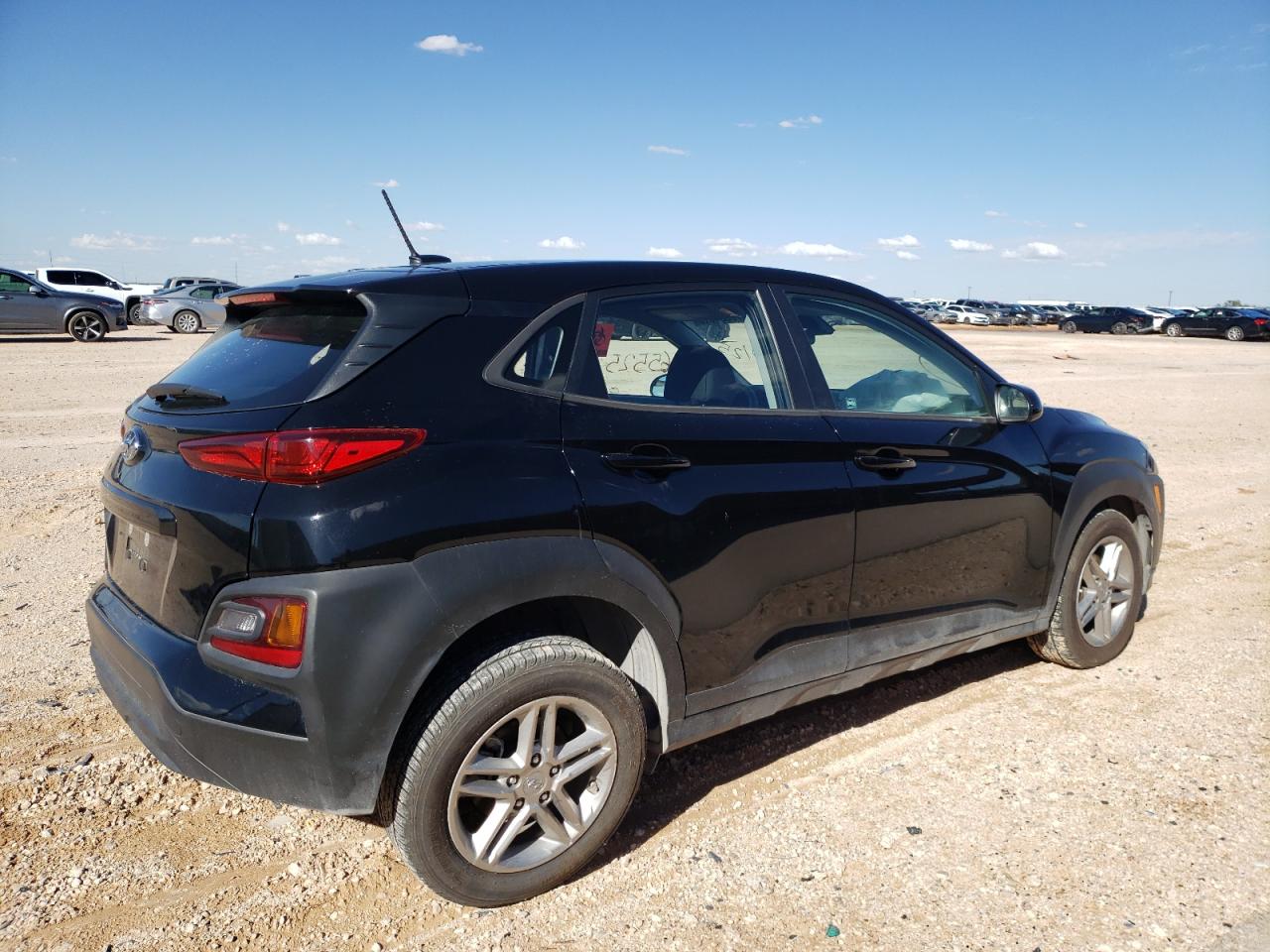 Image 3 of 2021 HYUNDAI KONA SE 2021 with VIN KM8K12AAXMU644401