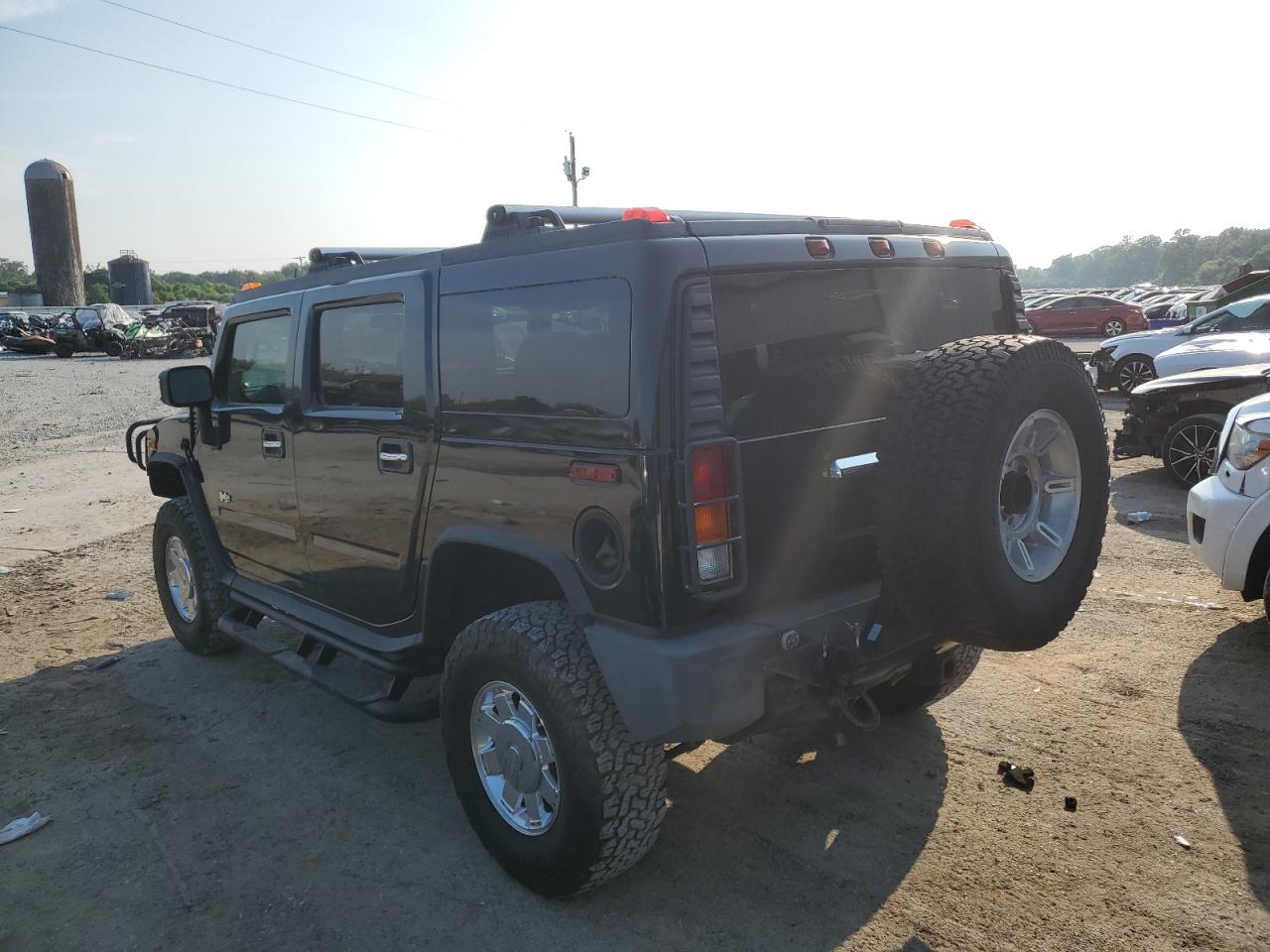 Image 2 of 2003 HUMMER H2  2003 with VIN 5GRGN23403H127958