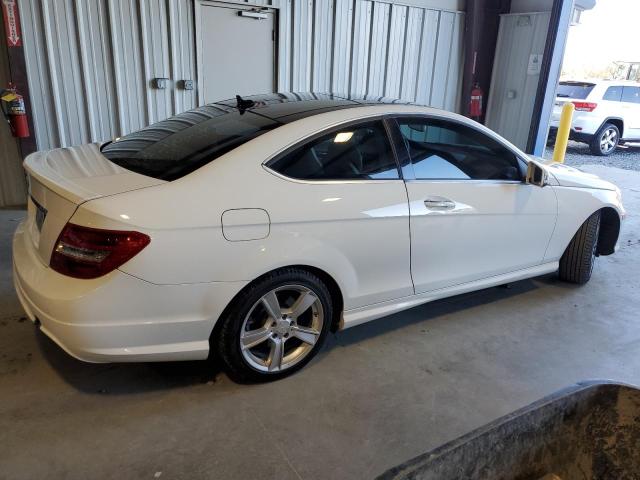 Изображение 3 2013 MERCEDES-BENZ C 250 2013 с VIN WDDGJ4HB9DF986677