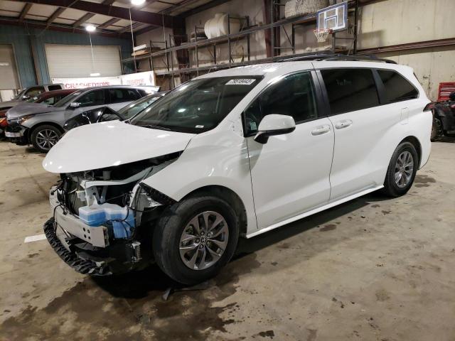 Image 1 of 2022 TOYOTA SIENNA LE 2022 with VIN 5TDKRKECXNS095765