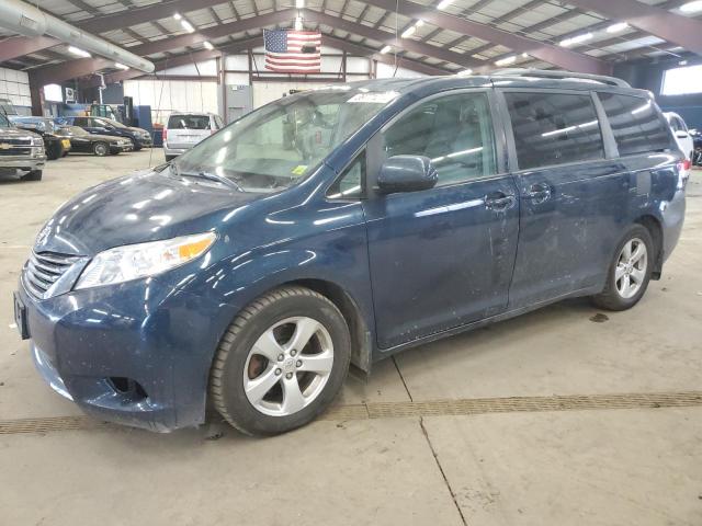 2011 TOYOTA SIENNA LE 2011 image