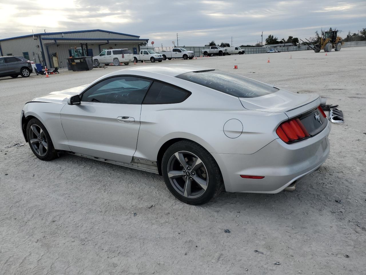 Obraz 2 z 2015 FORD MUSTANG  2015 z VIN 1FA6P8AM7F5411323