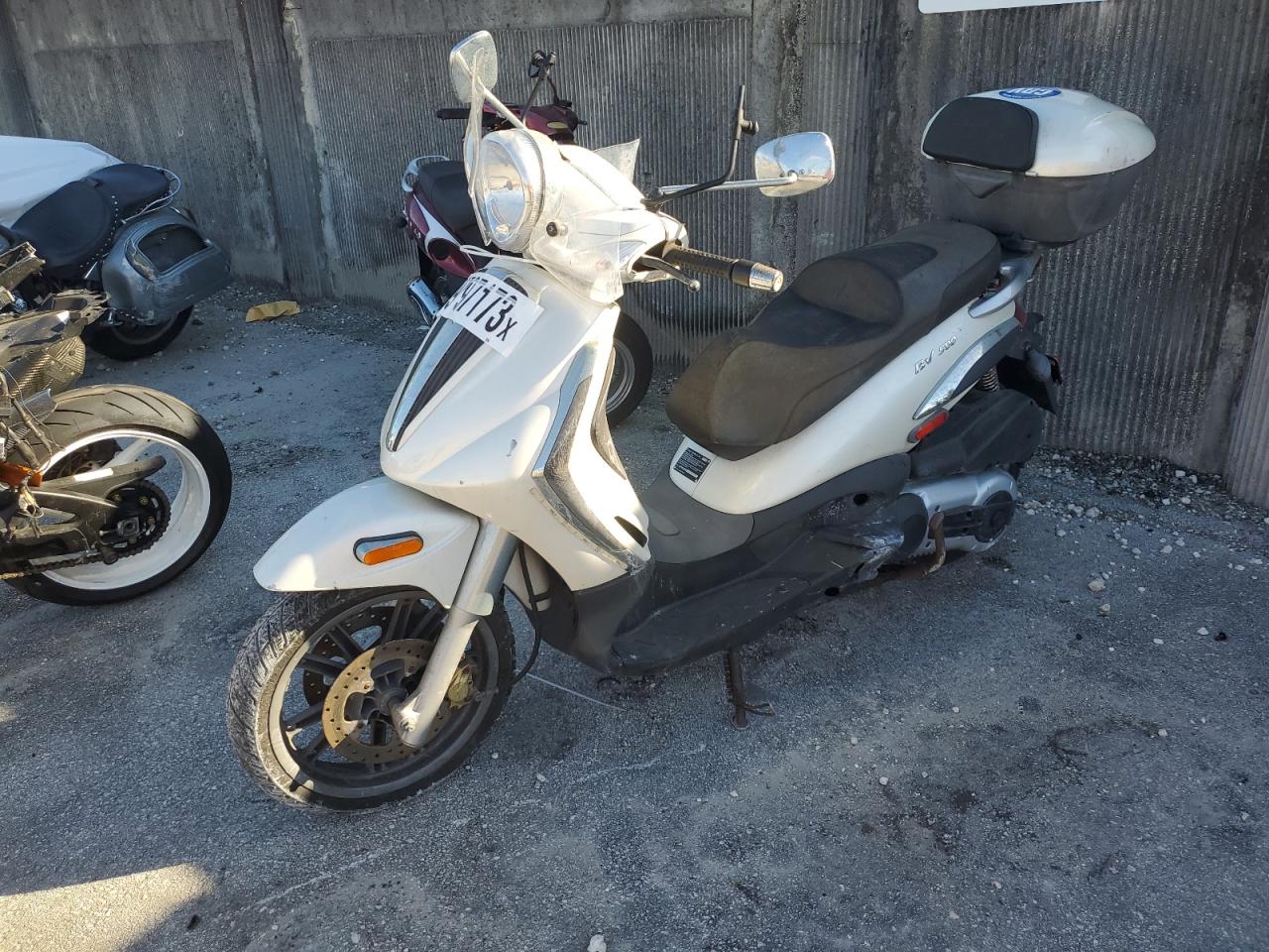 Изображение 2 2010 PIAGGIO BV 500 2010 с VIN ZAPM340W3A5301675