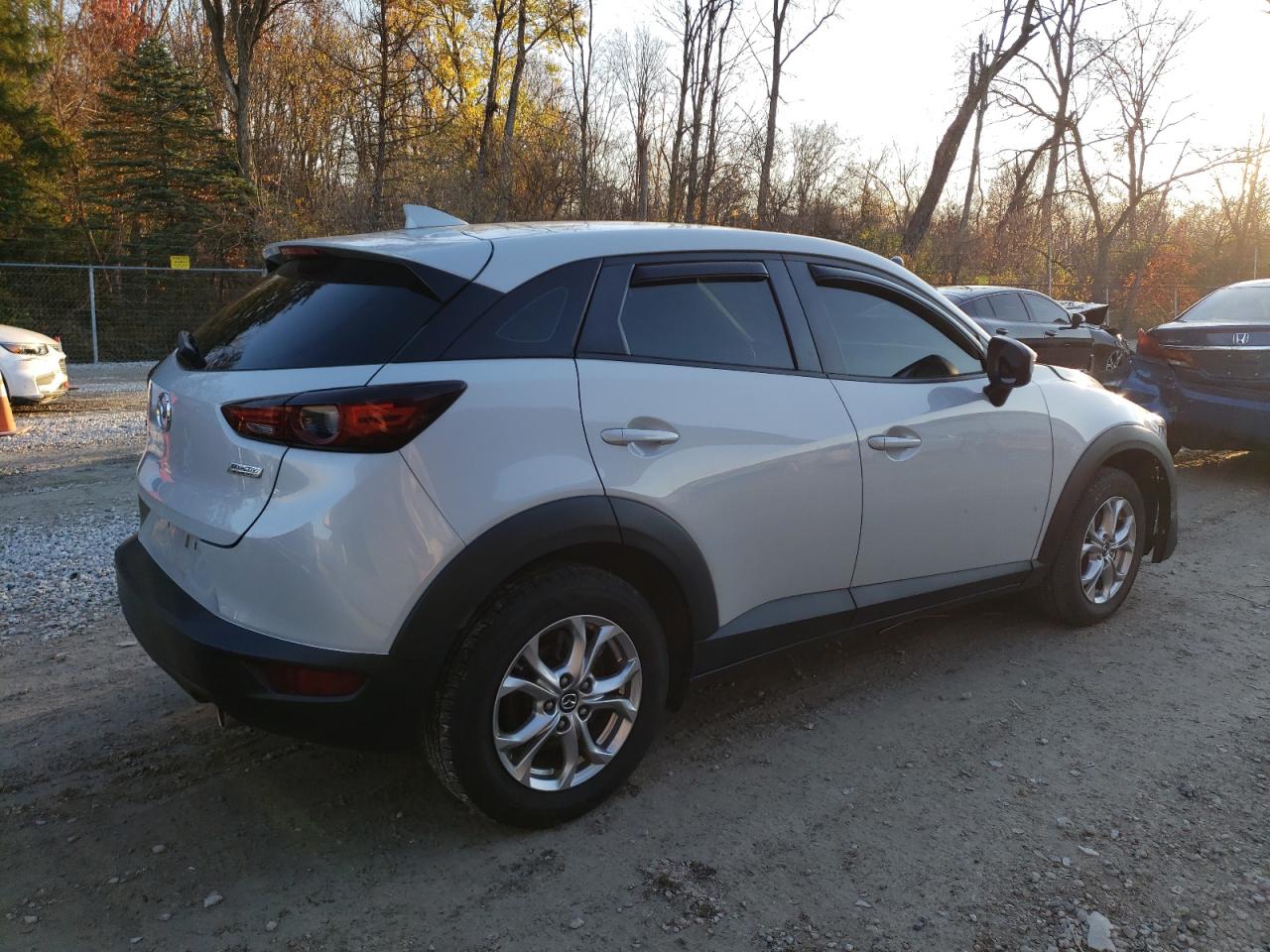 Image 3 of 2019 MAZDA CX-3 SPORT 2019 with VIN JM1DKDB78K0406981