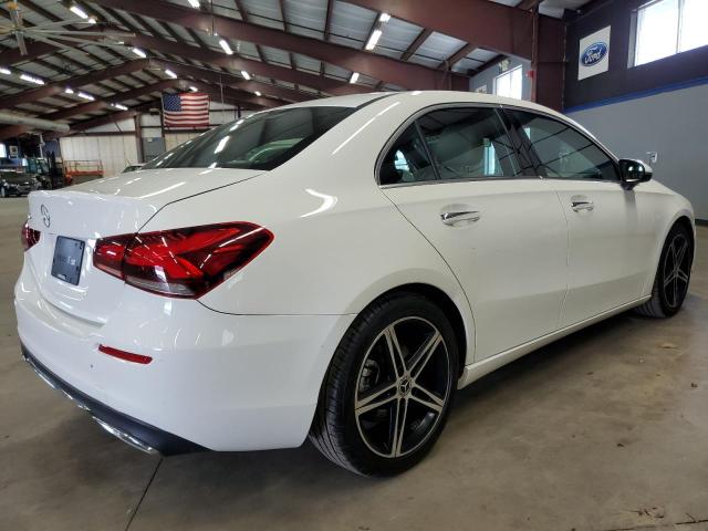Image 3 of 2019 MERCEDES-BENZ A 220 2019 with VIN WDD3G4EBXKW026024