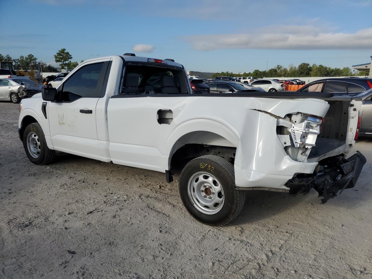 Obraz 2 z 2021 FORD F150  2021 z VIN 1FTMF1CB8MKE74579