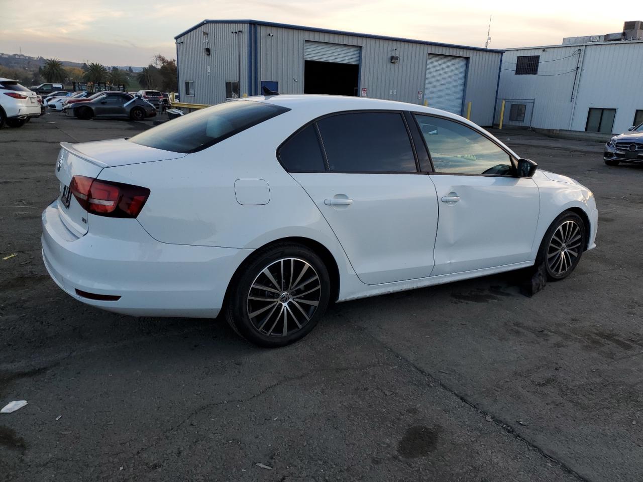 Изображение 3 2016 VOLKSWAGEN JETTA SPORT 2016 с VIN 3VWD17AJ3GM217271