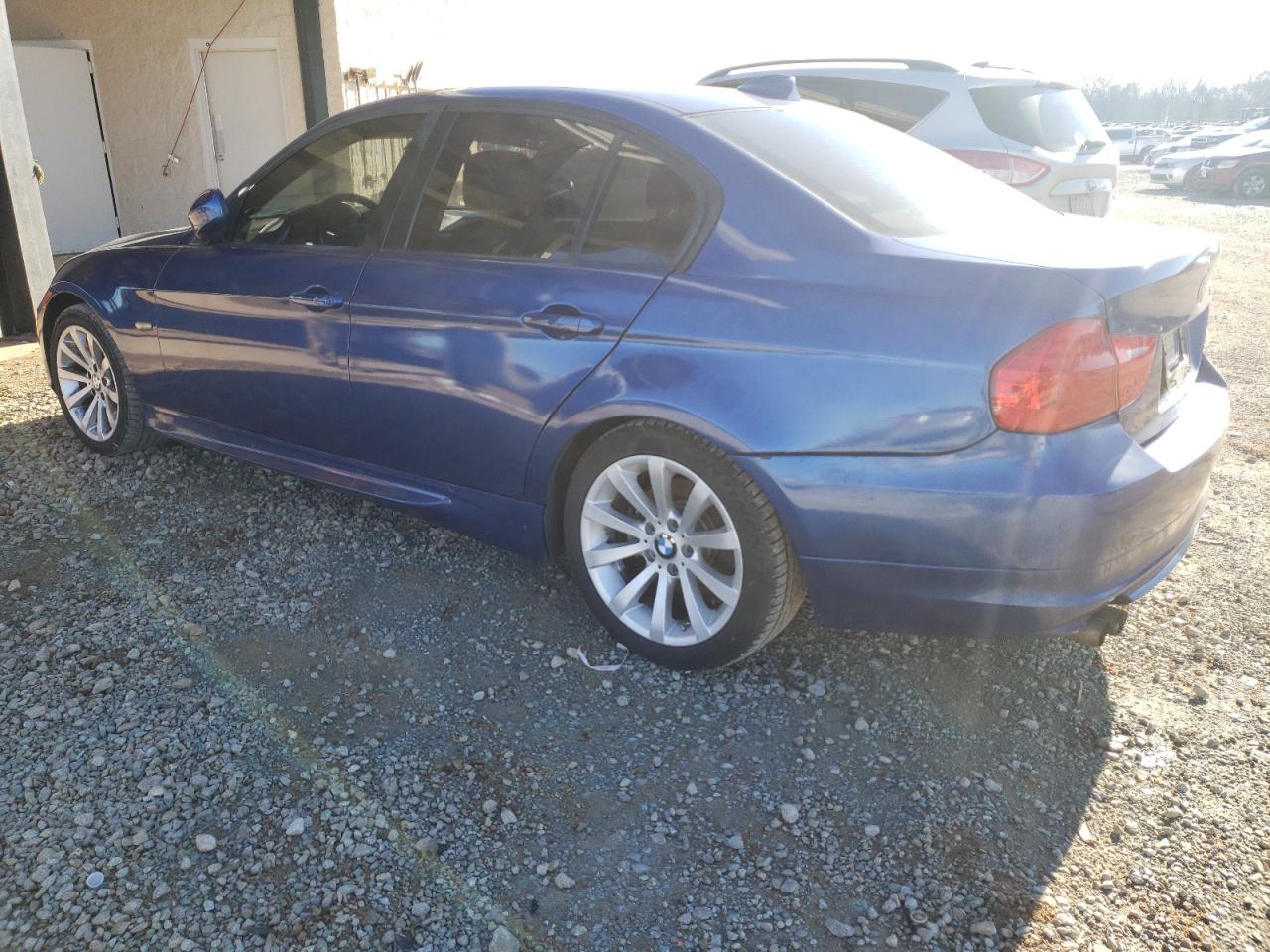 Obraz 2 z 2011 BMW 328 I 2011 z VIN WBAPH7C52BE461131